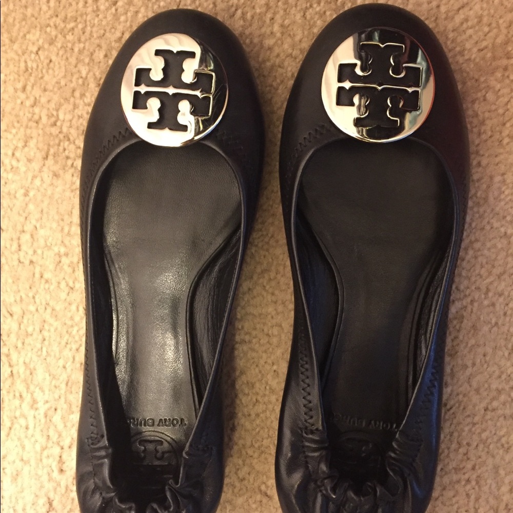 Tory Burch Reva Flats in Black -Size 8
